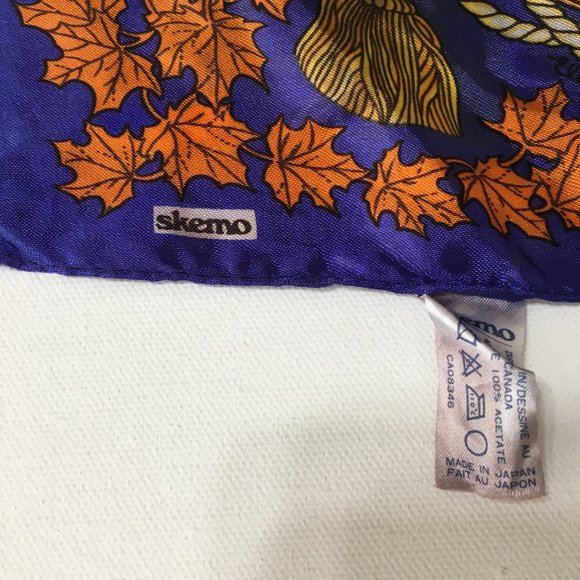 SKEMO Vintage Canadian Soldiers Print Square Scarf Purple Orange 26x27" - Picture 5 of 14